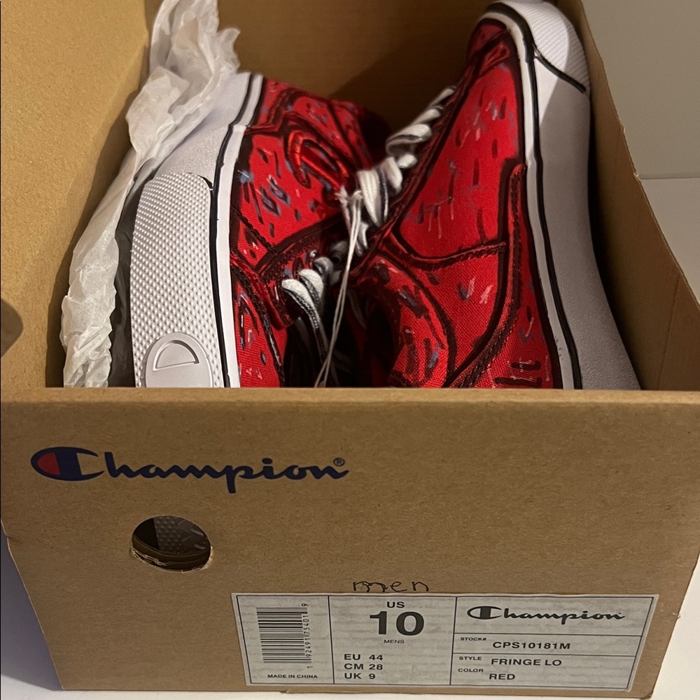 Champion Red Fringe Low-Top 👟